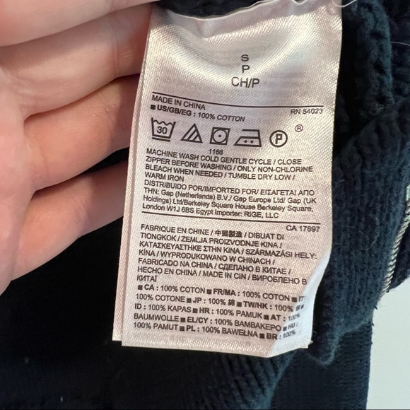 Banana Republic Blue Cable Sweater Size Small - Picture 6 of 6